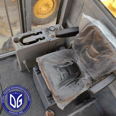 Grader GD511A di marca Komatsu in buone condizioni e funzionante.