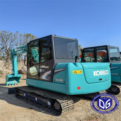 Escavatore da 6 tonnellate usato Kobelco SK60 in buone condizioni