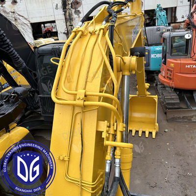 Escavatore PC128US utilizzato con capacità di movimentazione efficiente dei materiali
