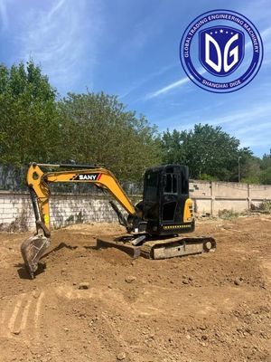 Escavatore versatile Sany SY55C per varie applicazioni di costruzione
