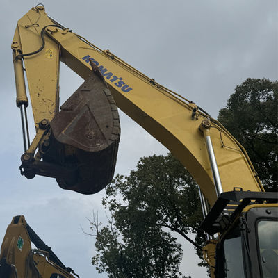 Komatsu PC450-8 Excavator usato