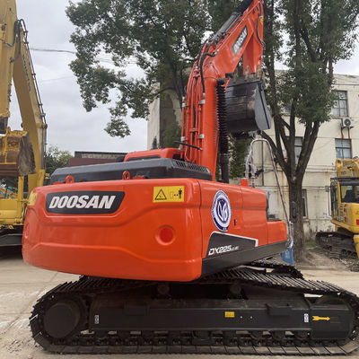 Escavatori di tipo Doosan DX225 eccellenti prestazioni e affidabilità per i vostri progetti di costruzione