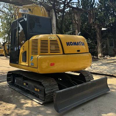 SAA4D95LE Escavatore Komatsu di seconda mano a motore turbo con altezza massima di scavo di 7150 mm