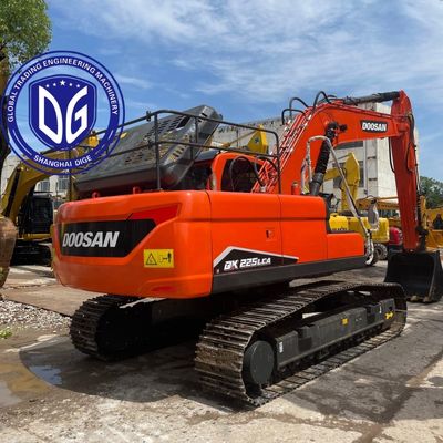 Escavatore Doosan DX225 Usato Affidabile e Conveniente per Lavori Pesanti