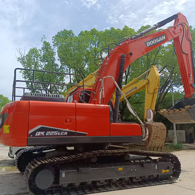 Prezzi accessibili Doosan DX225 Escavatore Crawler Tipo mobile Ottima condizione