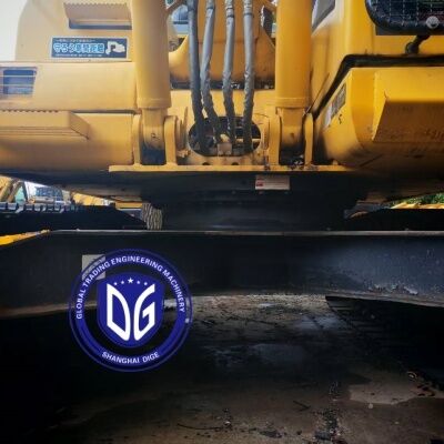 Giappone Usato Komatsu Escavatore PC130 Escavatore idraulico 13 tonnellate Usato Escavatore con secchio di 0,5m3