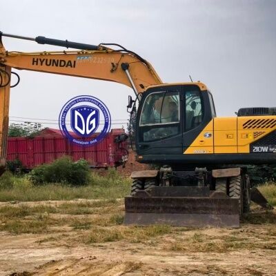 Escavatore gommato Hyundai 210W-9VS usato in vendita, escavatore da 21 tonnellate in forte vendita